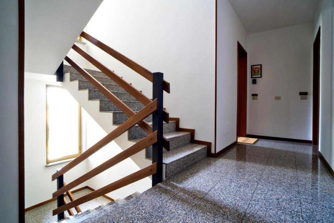 Casa Zoe Apartment Free Parking,Self Check In & Free Wi Fi Parma Exteriör bild