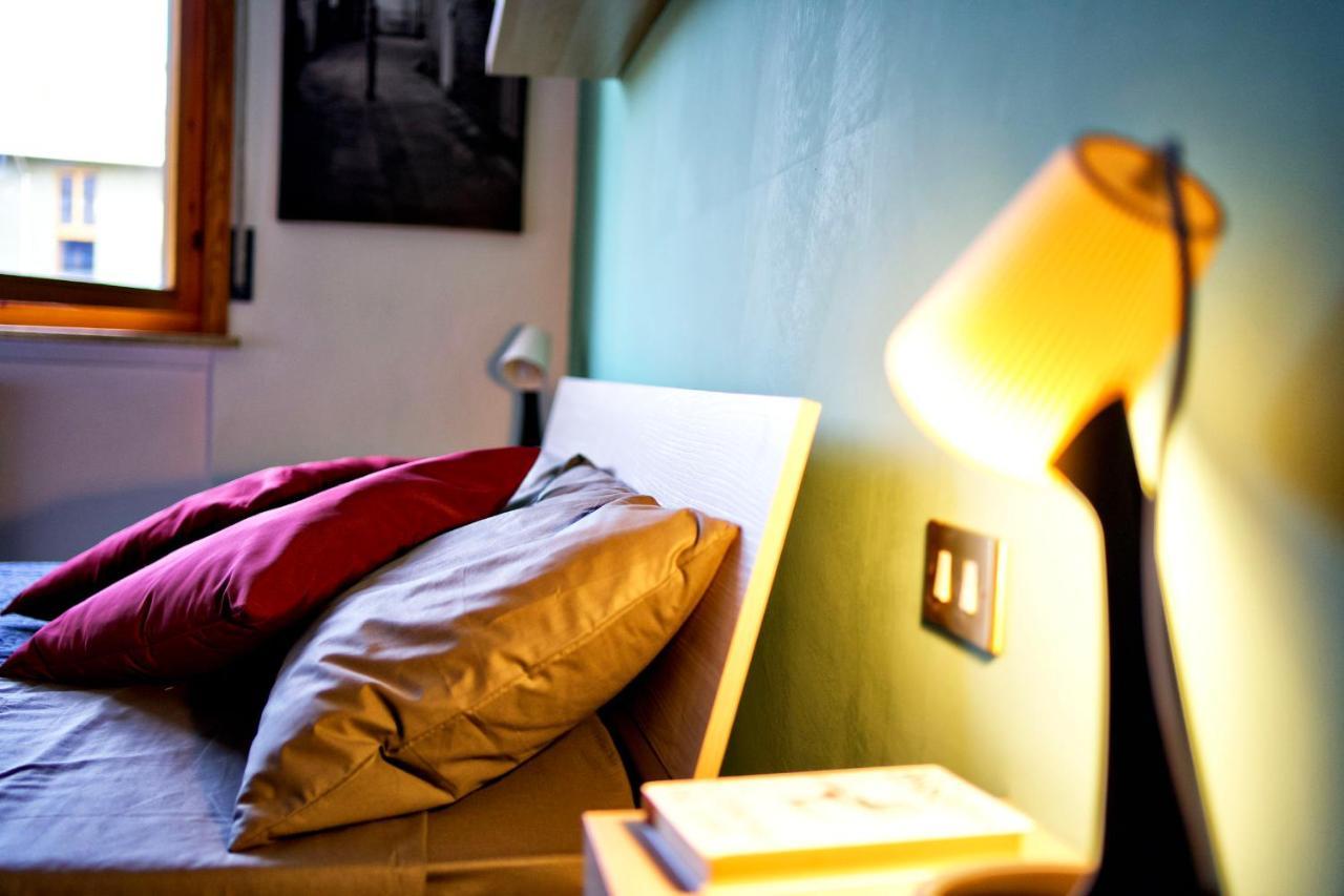 Casa Zoe Apartment Free Parking,Self Check In & Free Wi Fi Parma Exteriör bild