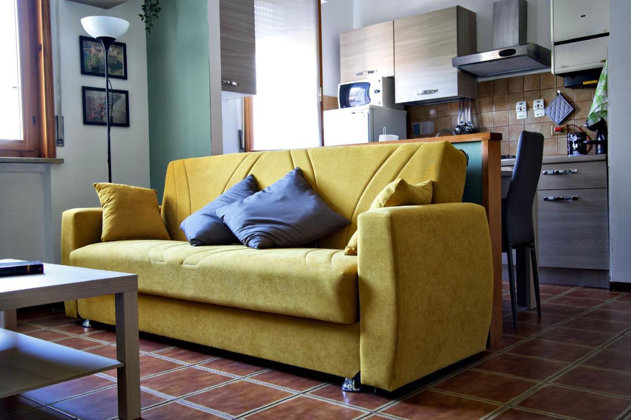 Casa Zoe Apartment Free Parking,Self Check In & Free Wi Fi Parma Exteriör bild