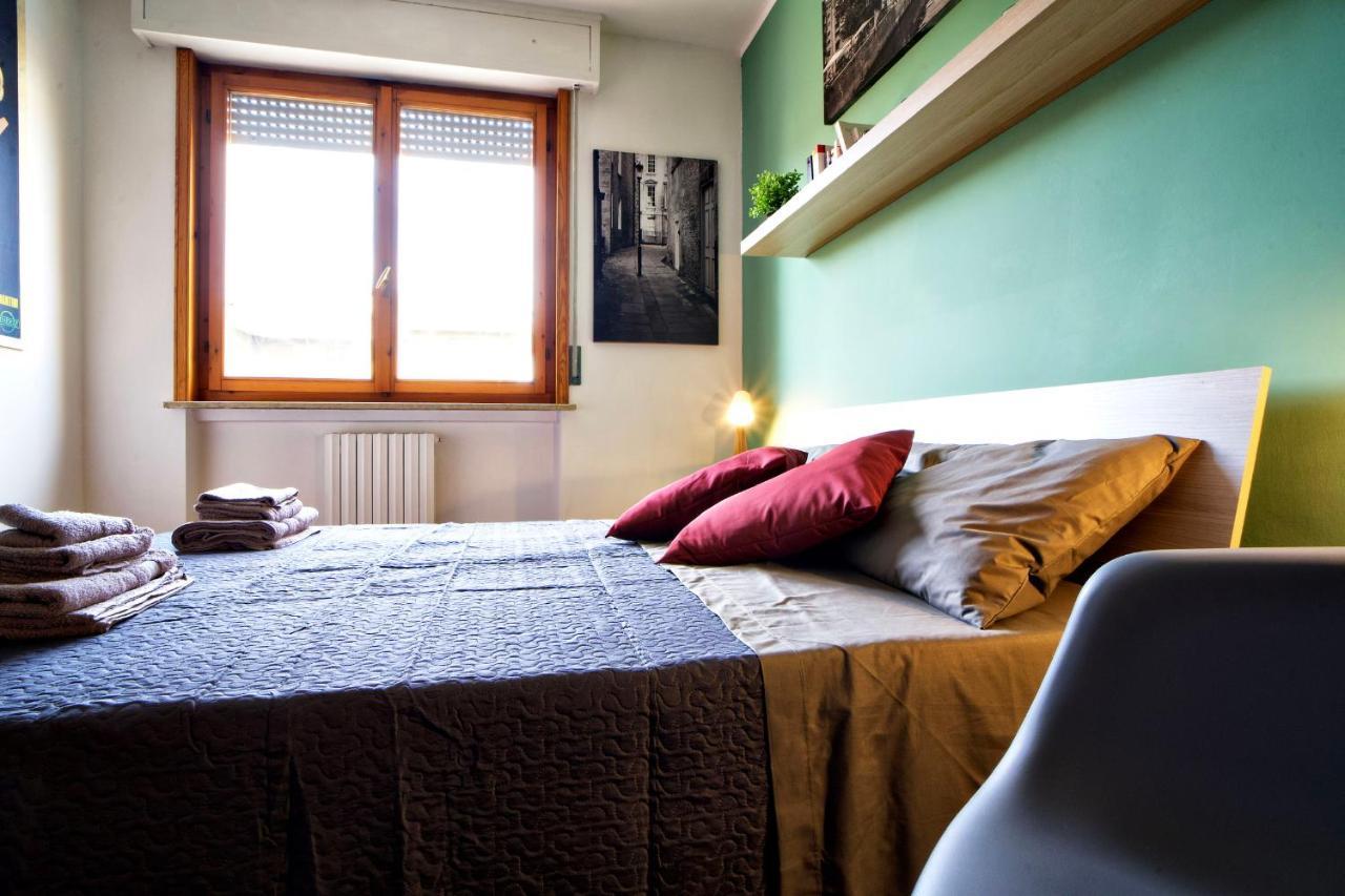 Casa Zoe Apartment Free Parking,Self Check In & Free Wi Fi Parma Exteriör bild