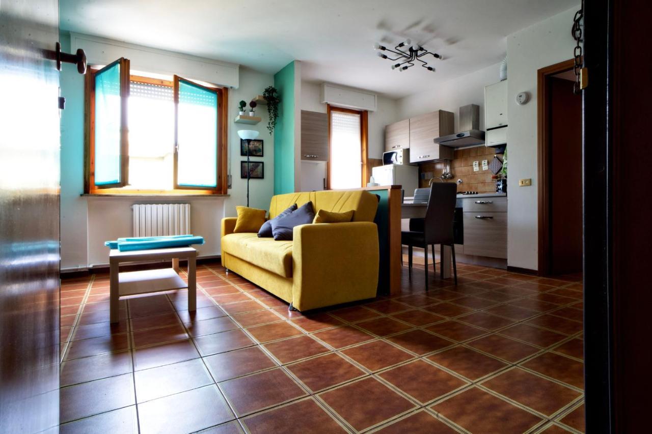 Casa Zoe Apartment Free Parking,Self Check In & Free Wi Fi Parma Exteriör bild